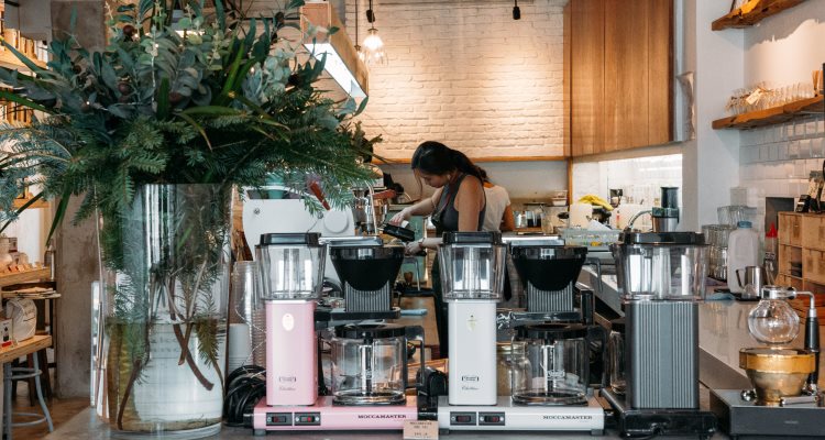 Strangers’ Reunion: A Cozy Café Experience Led by Singapore’s Barista Champion