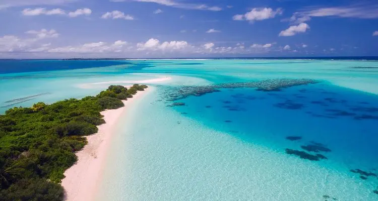 Thulusdhoo Island: A Tropical Paradise Beckoning to be Explored