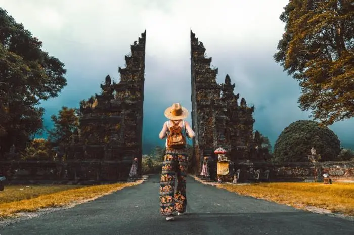 Traveling with Purpose, Exploring Cultures and Self