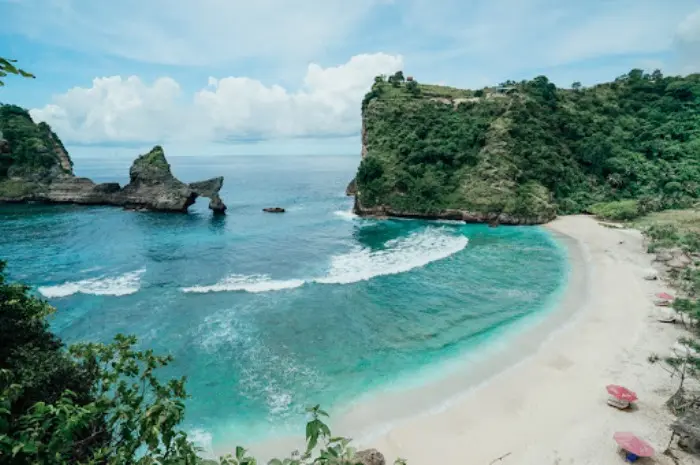 7 Beach Tourism in the Famous Nusa Penida Bali