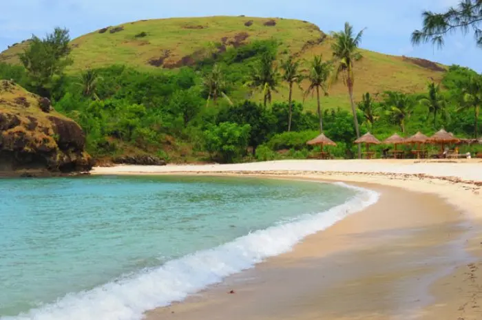 Kuta Beach, a Marine Tourism Destination Full of Legends in Central Lombok